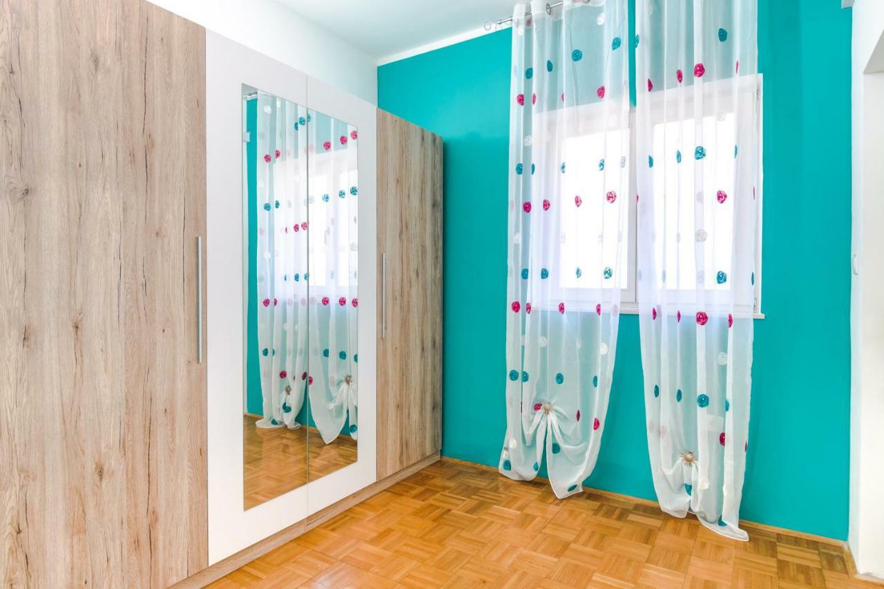 Apartment Yean Kaštela Esterno foto