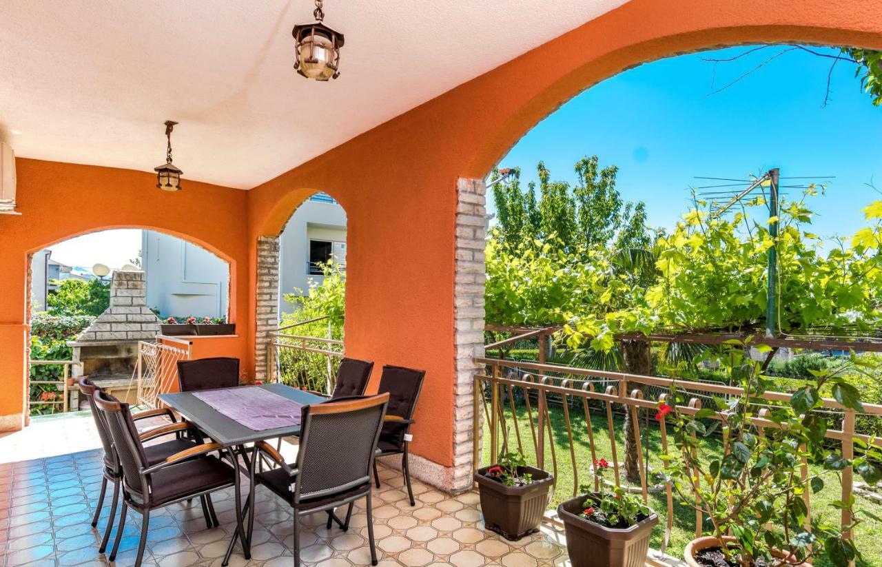 Apartment Yean Kaštela Esterno foto