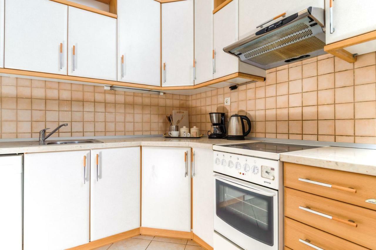 Apartment Yean Kaštela Esterno foto